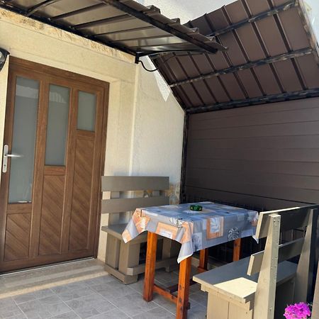 Apartman Ajhner Tar-Vabriga Exterior foto