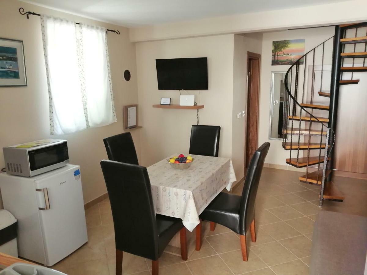 Apartman Ajhner Tar-Vabriga Exterior foto